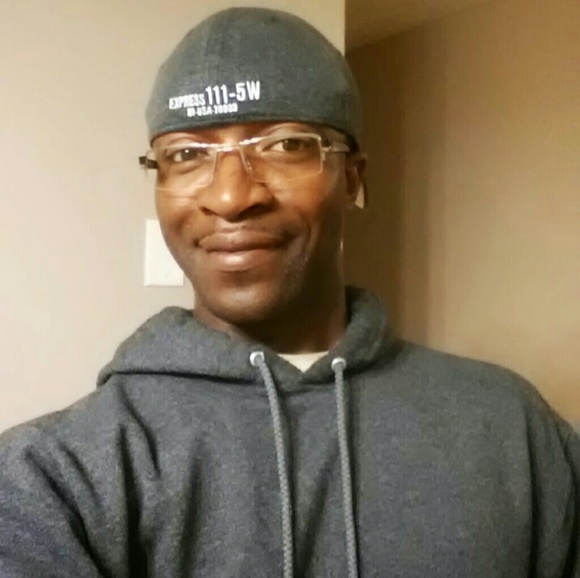 Meet your Posher, Rodriquez - Picture 2 of 2